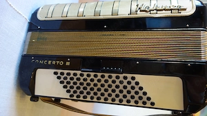Akkordeon, Hohner, 72 Bässe Bild 3