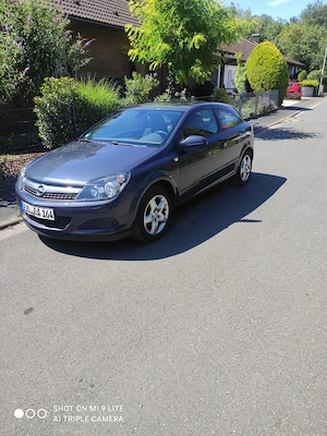 Opel Astra GTC 1.6  Bild 3
