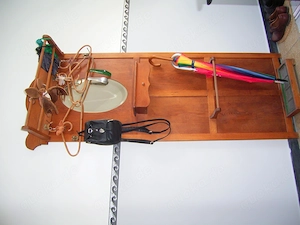 Verkaufe antike   alte Wandgarderobe, Echtholz, guter Zustand