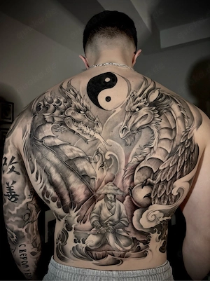     Tattoos in Köln, Schnelle Termine & faire Preise