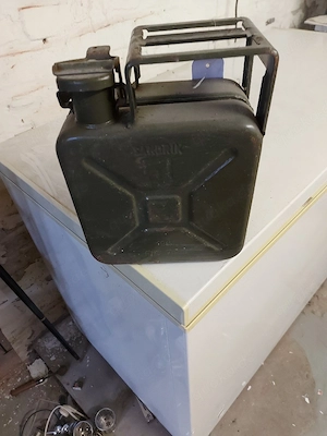 Metall  benzinkanister