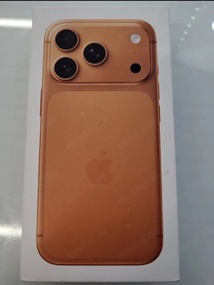 iPhone 17 Pro in Orange 