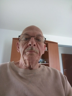 Hallo meine lieben Damen aus dem Düren, Aachen ich Edgar 62 suche Kontakt 