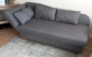 Sofa   Recamiere, klappbare Seitenlehne, Stauraum für Decken