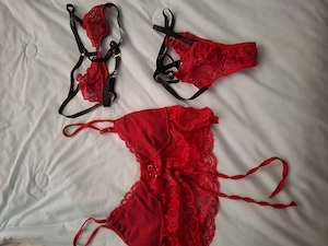 Verkaufe tolle dessous Größe s bis l 