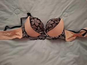 Verkaufe tolle getragene dessous Größe 80 b 