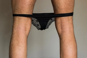 Nettes liebes Paar Sie ihn in Damendessous GESUCHT. Interessiert an einen sehr netten dritten Ihn?!