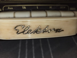 Zu verkaufen alter Radio siehe Bilder 