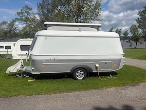 Gepflegter Hymer Eriba Triton 430 GT mit Winter- und Luftvorzelt inkl. umfangreichem Zubehör