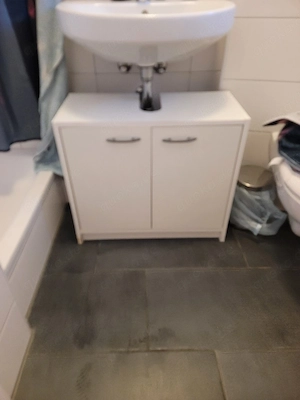 Badezimmer schrank