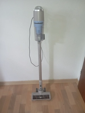 Philips Series 2000 Akku Staubsauger ( Wie Neu )
