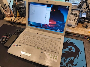 ACER || Aspire 7720G | T5800 - GT8600M - 4Gb667MHz - 500GbHDD - WinXP(32)