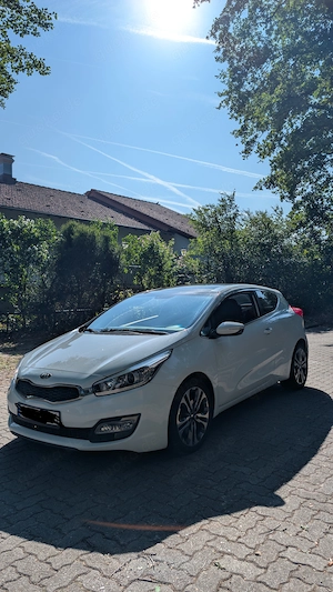 pro Ceed 1.6 CRDi | TÜV neu | gewartet | 4-Fach bereift 