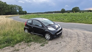 Peugeot 107 Aus 1 Hand  mit frischen HU AU