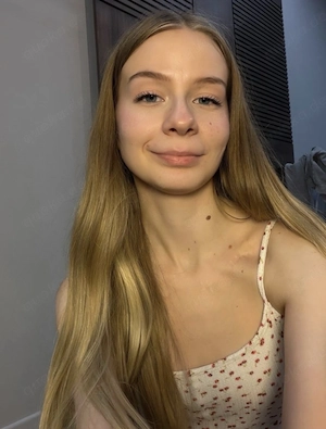  Exklusive Fotos & Text-Chat 