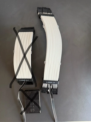 Lian Li Strimer Plus V2 24-Pin RGB Kabel 