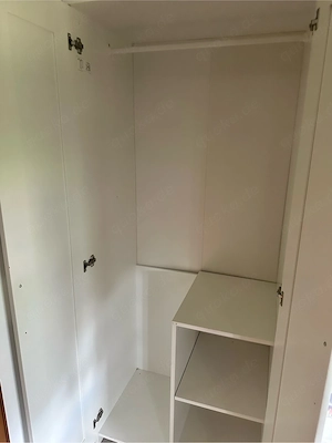 verschenke Kleiderschrank.