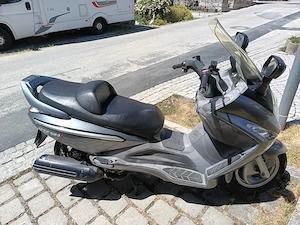 Sym Motorroller 250 zu verkaufen