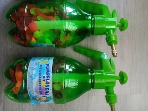 3 Pump Flaschen mit a' 300 Wasserbomben plus neuen kleinen Ball