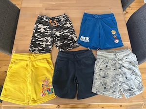 5 kurze Jungen Hosen verschiedener Marken, Größe 110