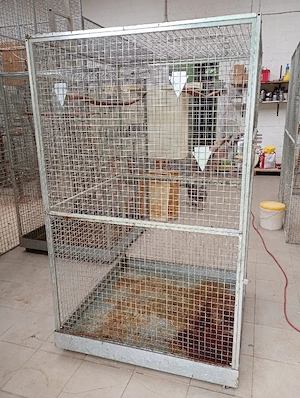 2 Zuchtboxen 1.x1mx1,80m
