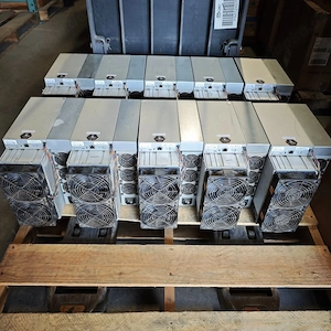 Gebrauchter Bitmain Antminer S21 Pro (234 TH s, 3510 W)   BTC-ASIC-Miner (15 J TH) Bild 5