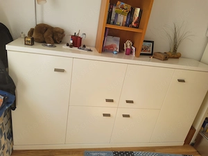 Schrankbett in weißen Design