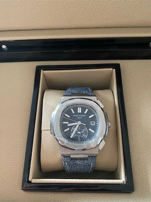 Patek Philippe Nautilus 5980 60G-001