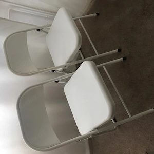 Klappstühle, Metall, weiß