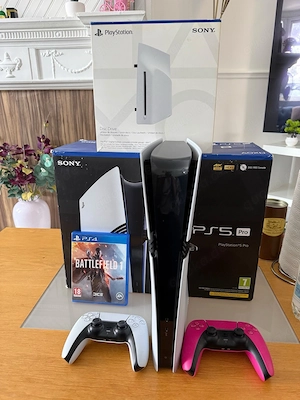 Sony Playstation 5 Pro 2TB  PS5 pro digital edition wie neue + 2 controllern 