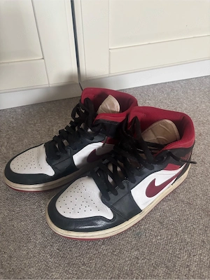 Air Jordan 1