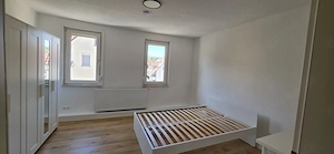 Frauen WG, Neue Zimmer mit Möbel sofort frei in Obertürkheim Bild 2