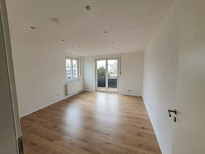 WG Zimmer in einer neu renovierten Wohnung ab sofort frei  Bild 4