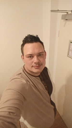 Ich suche dicke oder sehr dicke Frauen zum verwöhnen 