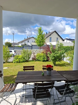 Schöne 3-Zimmer ETW ( KfW 55 ) mit Terrasse und 100 qm Privatgarten Bild 2