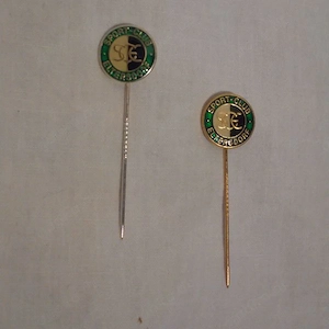 Pin oder Nadel SC Eltersdorf Email Neu  Durchmesser ca. 3 cm