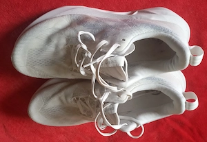 ASICS Novablast 5 - Laufschuhe - Größe 43