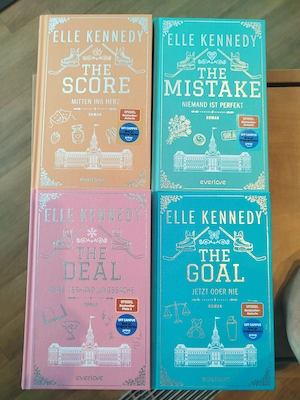 Elle Kennedy Reihe zur Off Campus Serie Hardcover mit Farbschnitt 