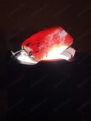 natürlicher Rubin Edelstein mineralkristall 