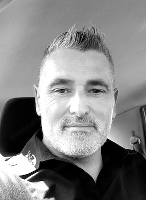 Italienischer Gentleman sucht diskrete Sinnlichkeit