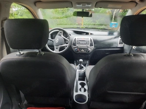 Auto Hyundai i20 