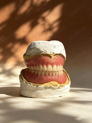 China Dental Laboratory  High-Quality Crowns, Veneers, and Prosthetics