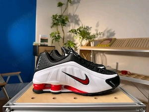 Nike Aire Shox Schuhe 