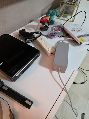 Wii Konsole mit spiele und Zubehör