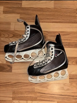 T-Blads Schlittschuhe Größe 39