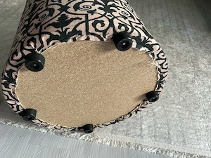 Neuwertiger Sitzhocker   Polsterhocker mit Muster   Wie neu!