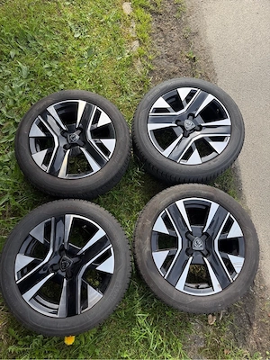 4x Peugeot Alufelgen mit Allwetterreifen 16 Zoll
