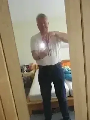 Glaubst Du, dass Dir ein reifer Mann etwas bieten kann?