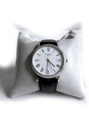 Elegante Armbanduhr von Tissot 1853