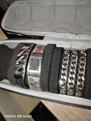 2 Herrenarmbänder und 1 Herrenhalskette